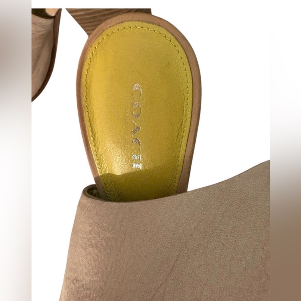 CoachTan Leather Peptoe Heels Size 7 block heel buckle in back of ankle i - Picture 7 of 8